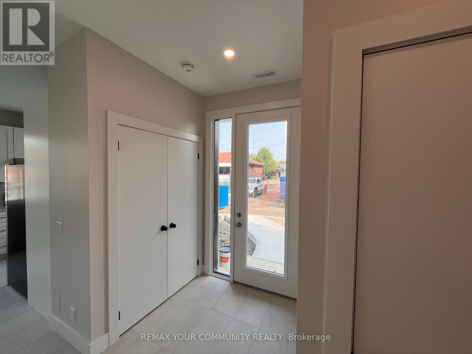 3 - 19 Cousins Drive, Aurora, Ontario L4G 1B2 - Photo 2 - N13624262