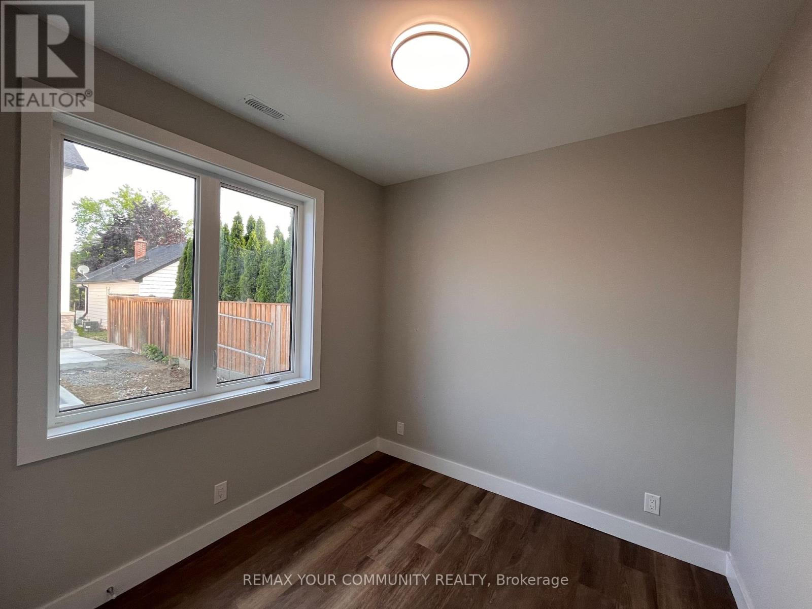3 - 19 Cousins Drive, Aurora, Ontario L4G 1B2 - Photo 4 - N13624262