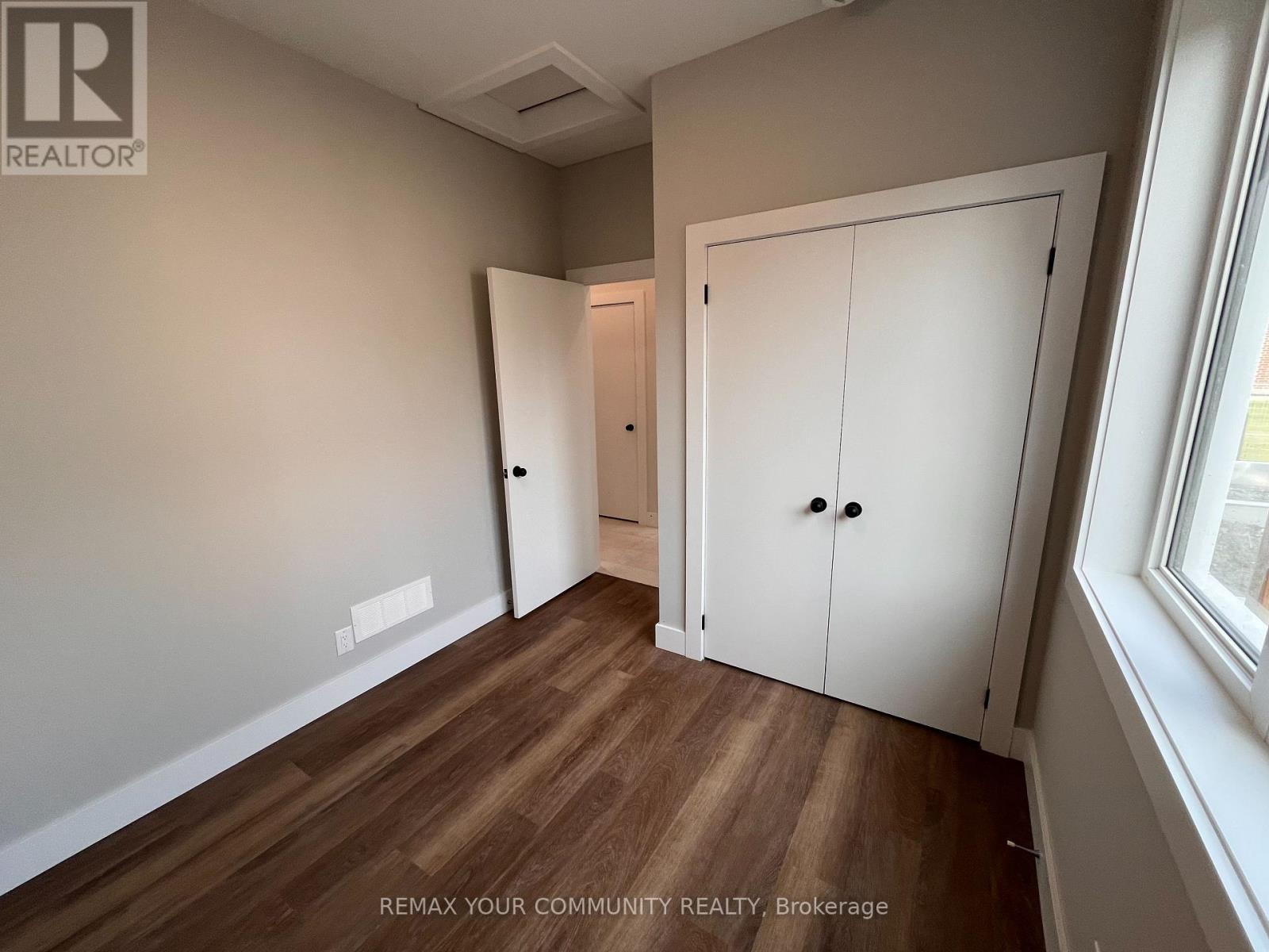 3 - 19 Cousins Drive, Aurora, Ontario L4G 1B2 - Photo 5 - N13624262