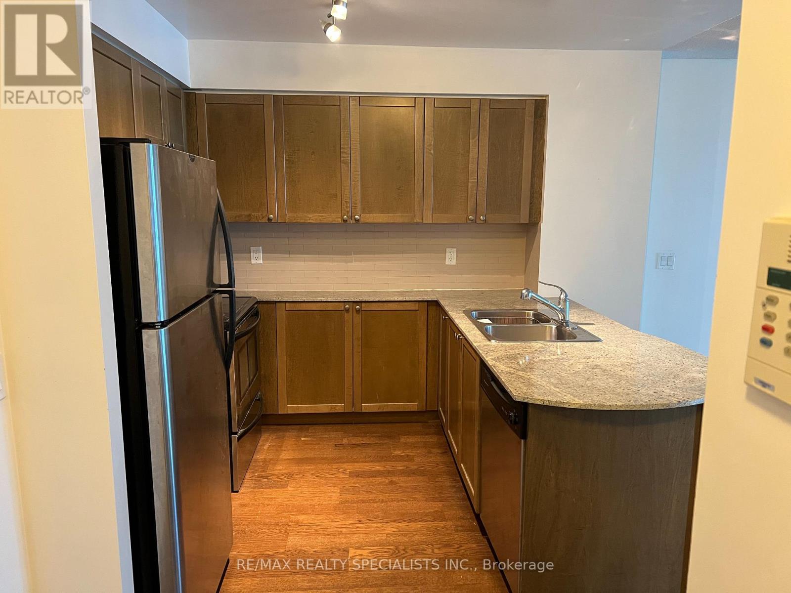 3907 - 763 Bay Street, Toronto, Ontario  M5G 2R3 - Photo 3 - C13624390