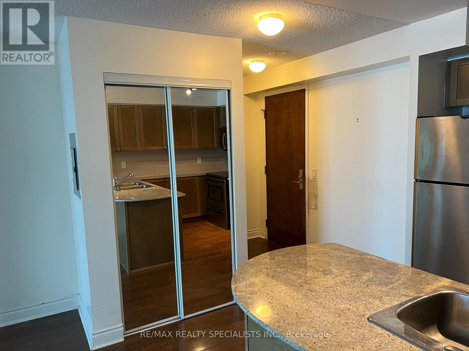 3907 - 763 Bay Street, Toronto, Ontario  M5G 2R3 - Photo 6 - C13624390