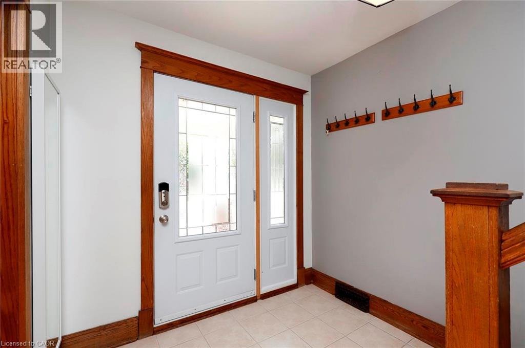 266 London Street S, Hamilton, Ontario  L8K 2H2 - Photo 4 - 40851414