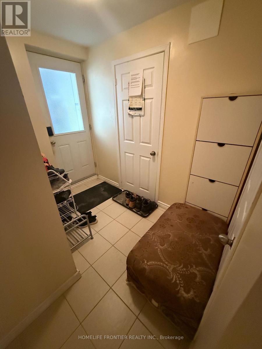 B1 - 280 Cook Road, Toronto, Ontario  M3J 0C6 - Photo 2 - W13624270