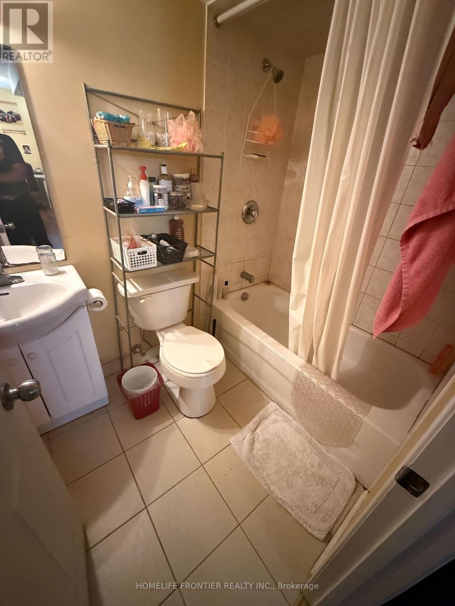 B1 - 280 Cook Road, Toronto, Ontario  M3J 0C6 - Photo 8 - W13624270