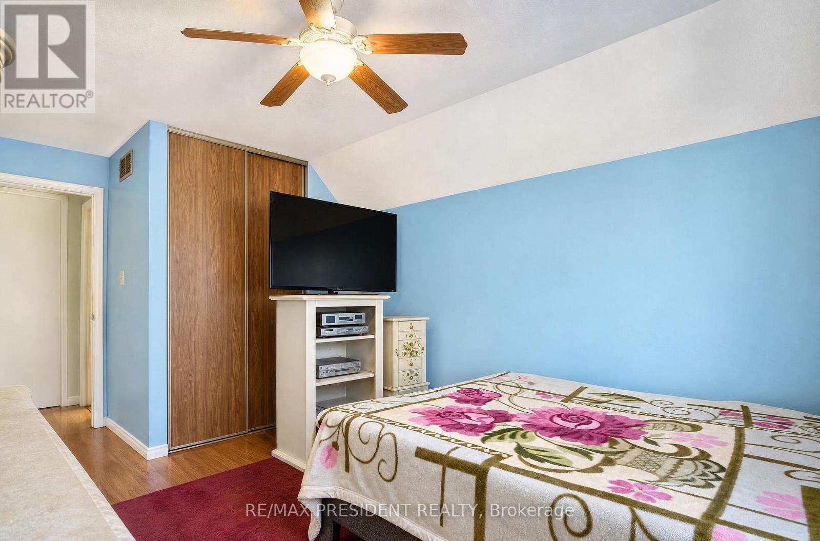 29 Norbrook Crescent, Toronto, Ontario  M9V 4P7 - Photo 15 - W13624378