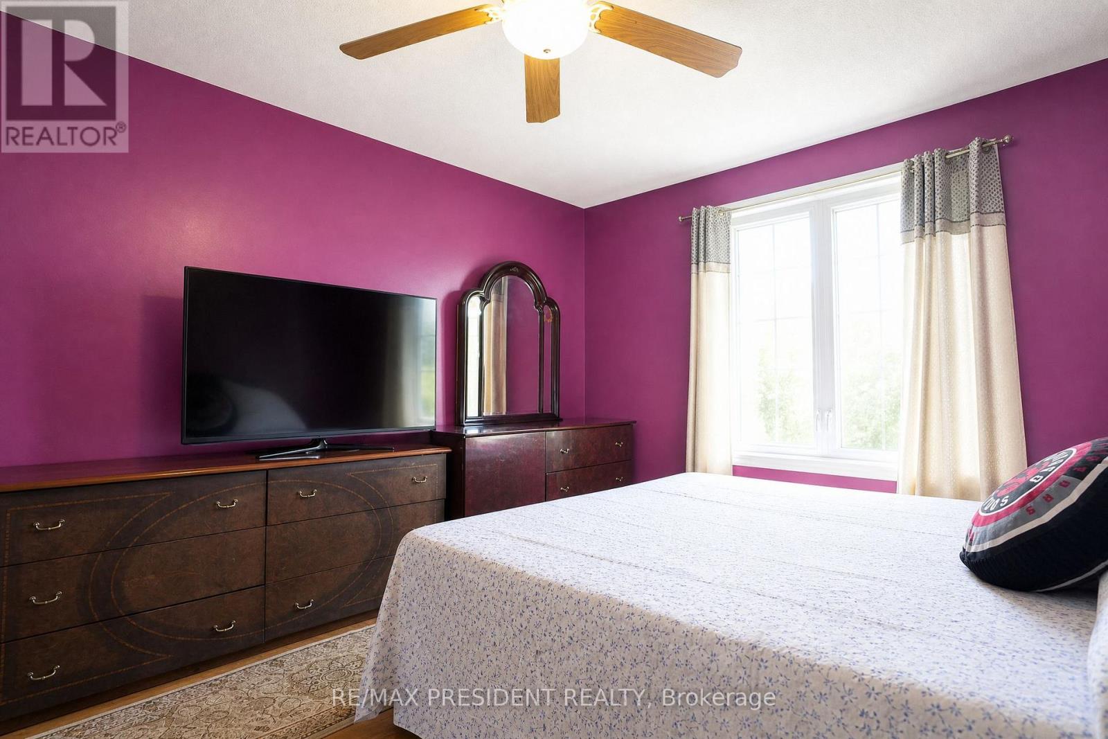 29 Norbrook Crescent, Toronto, Ontario  M9V 4P7 - Photo 18 - W13624378