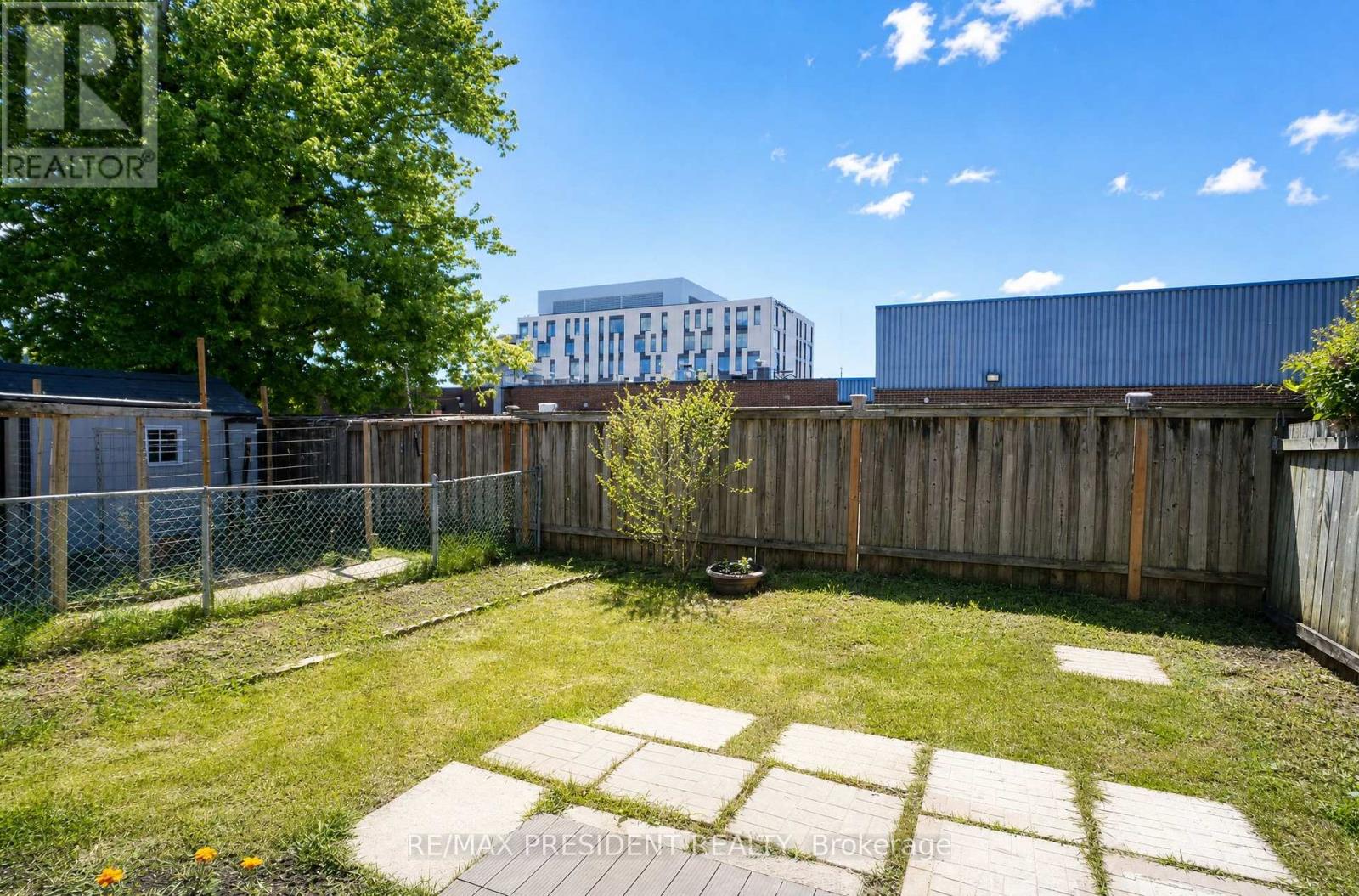 29 Norbrook Crescent, Toronto, Ontario  M9V 4P7 - Photo 21 - W13624378