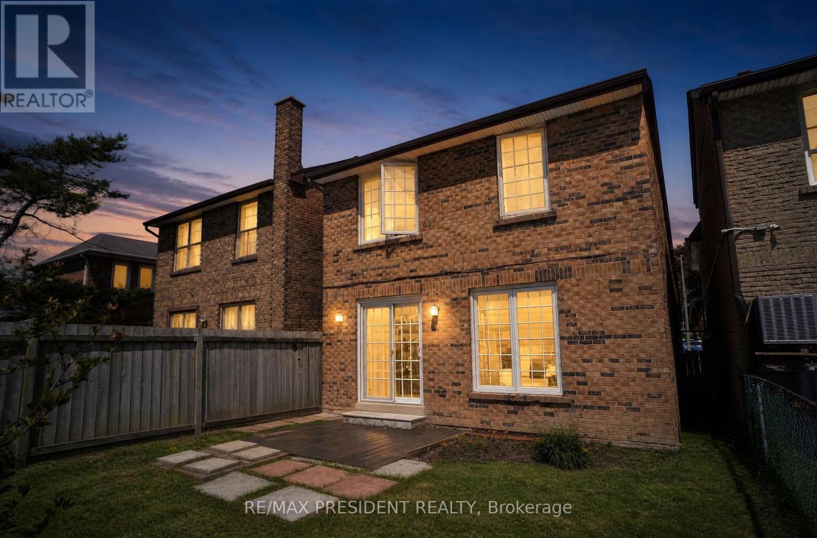 29 Norbrook Crescent, Toronto, Ontario  M9V 4P7 - Photo 23 - W13624378
