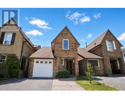 29 NORBROOK CRESCENT, Toronto, Ontario
