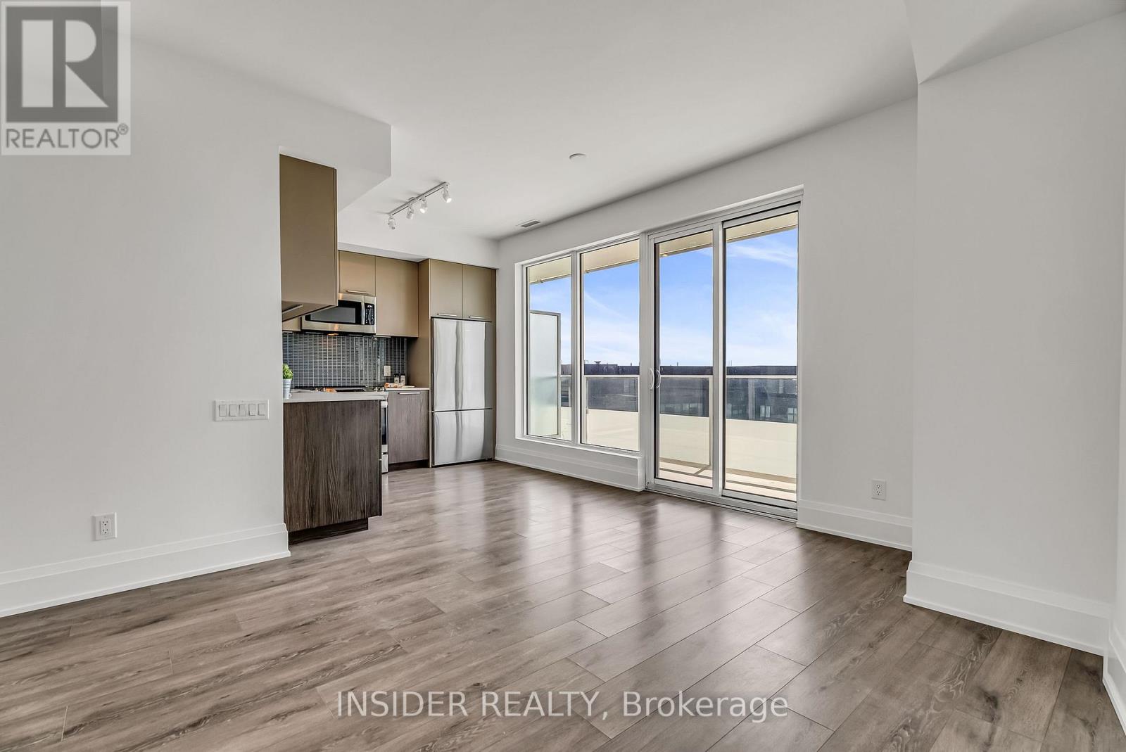 1009 - 20 Brin Drive, Toronto, Ontario  M8X 0B2 - Photo 4 - W13624404