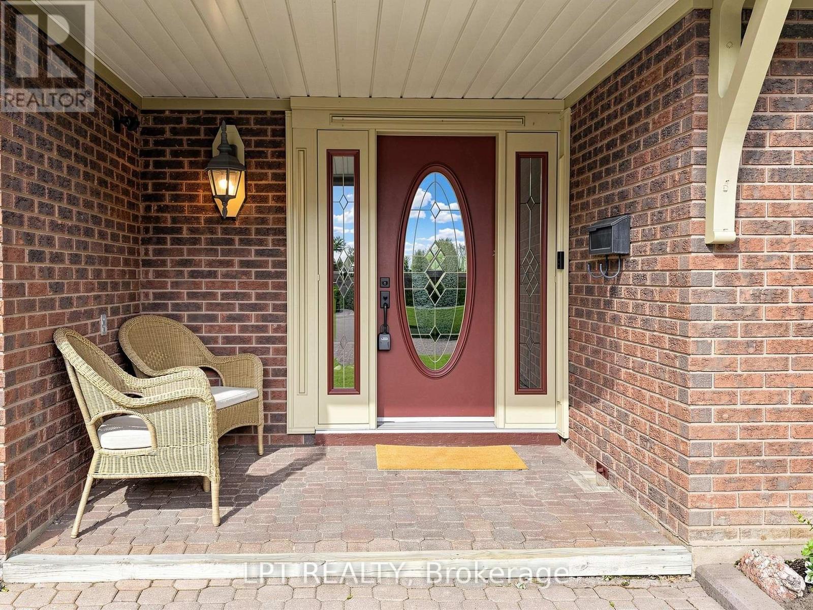 70 Roberts Crescent, Brampton, Ontario  L6W 1G8 - Photo 21 - W13624452