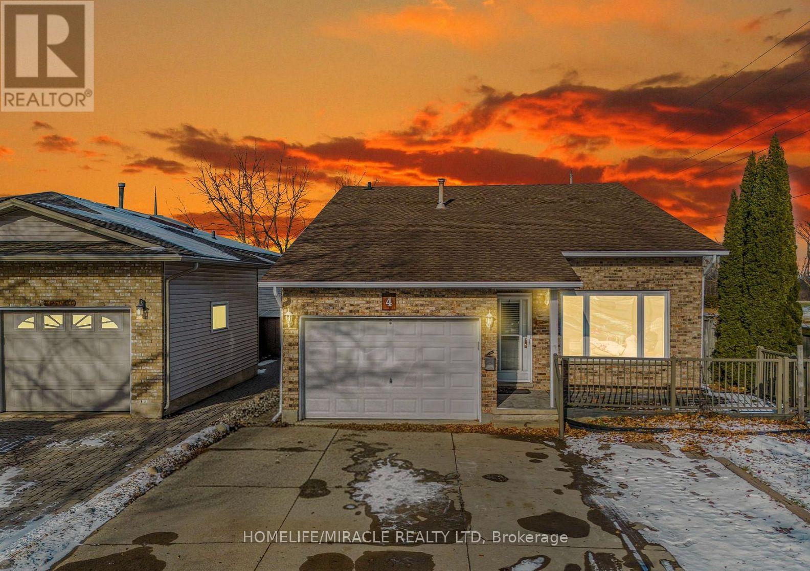 4 EASTWOOD DRIVE, Welland, Ontario