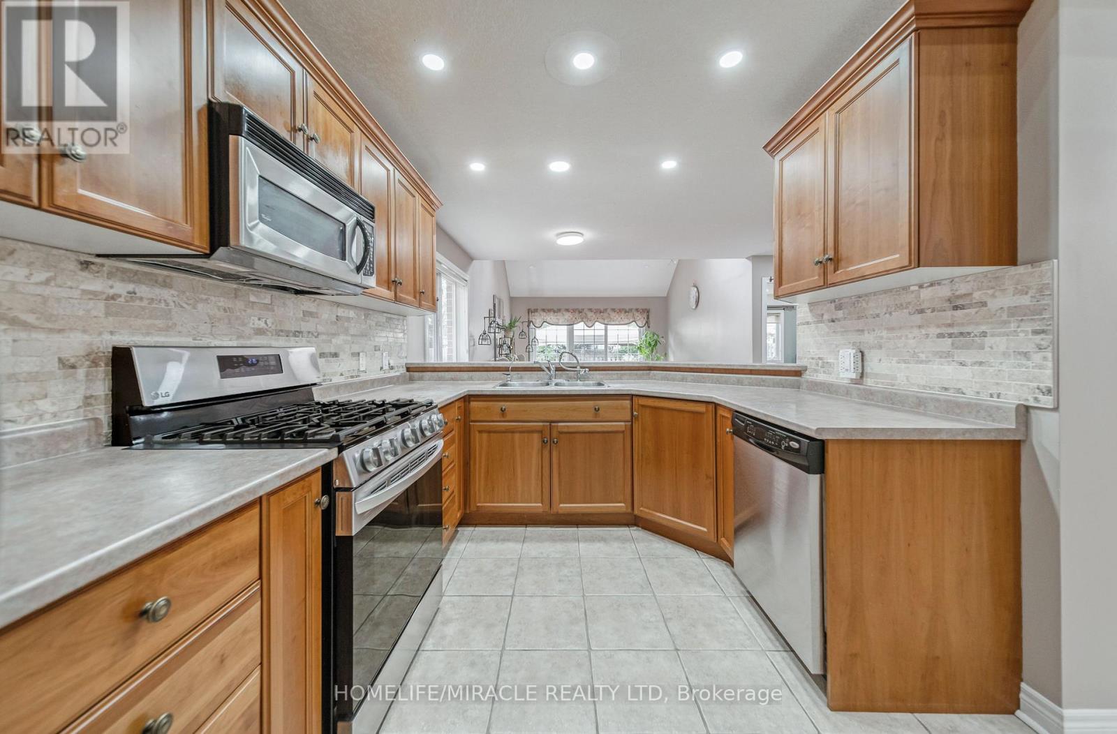 93 Lynch Circle, Guelph, Ontario  N1L 1R8 - Photo 13 - X13624260
