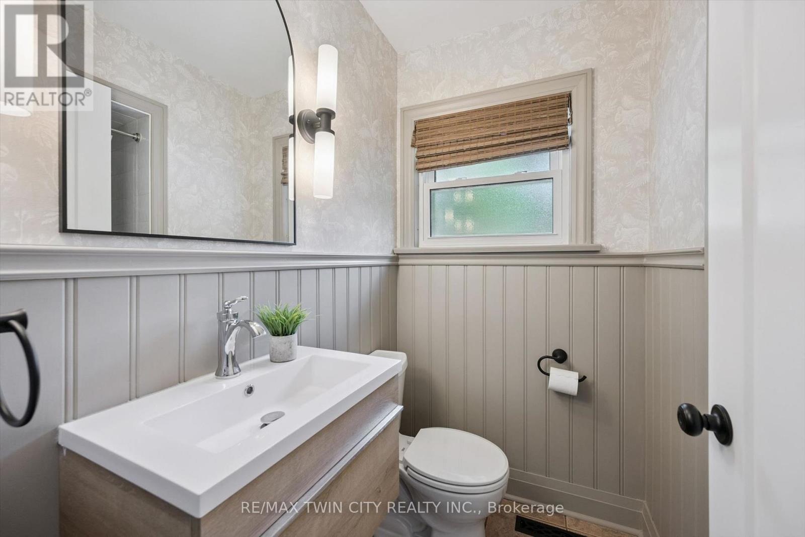 395 Blue Heron Ridge, Cambridge, Ontario  N3H 3H2 - Photo 15 - X13624296