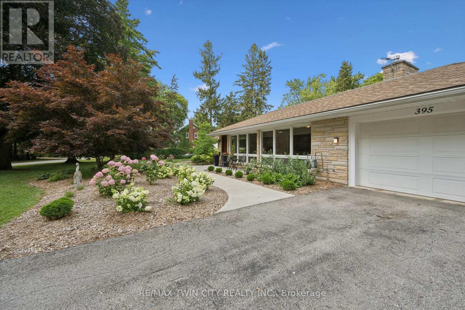 395 Blue Heron Ridge, Cambridge, Ontario  N3H 3H2 - Photo 32 - X13624296