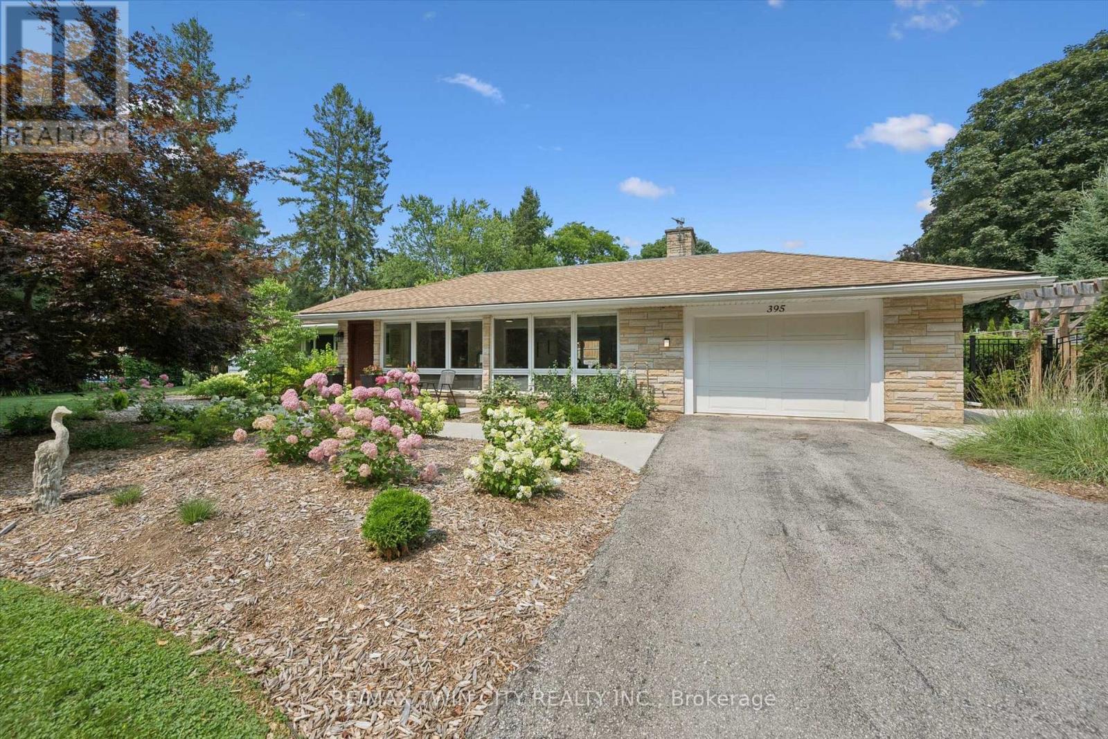 395 Blue Heron Ridge, Cambridge, Ontario  N3H 3H2 - Photo 33 - X13624296