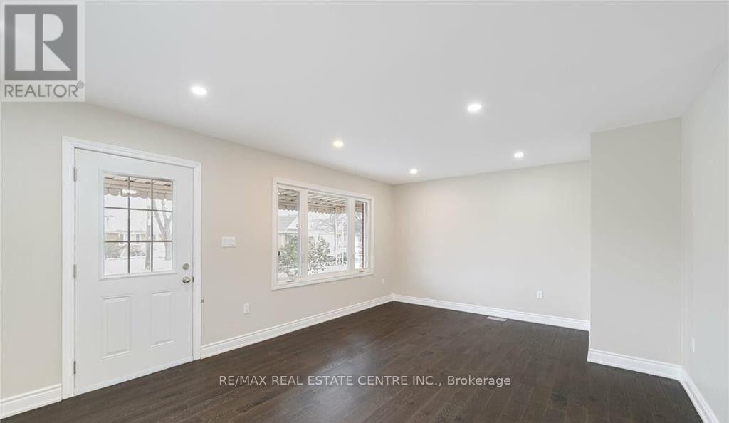 Upper Floor Only - 364 East 14th Street, Hamilton, Ontario  L9A 4C4 - Photo 11 - X13624416