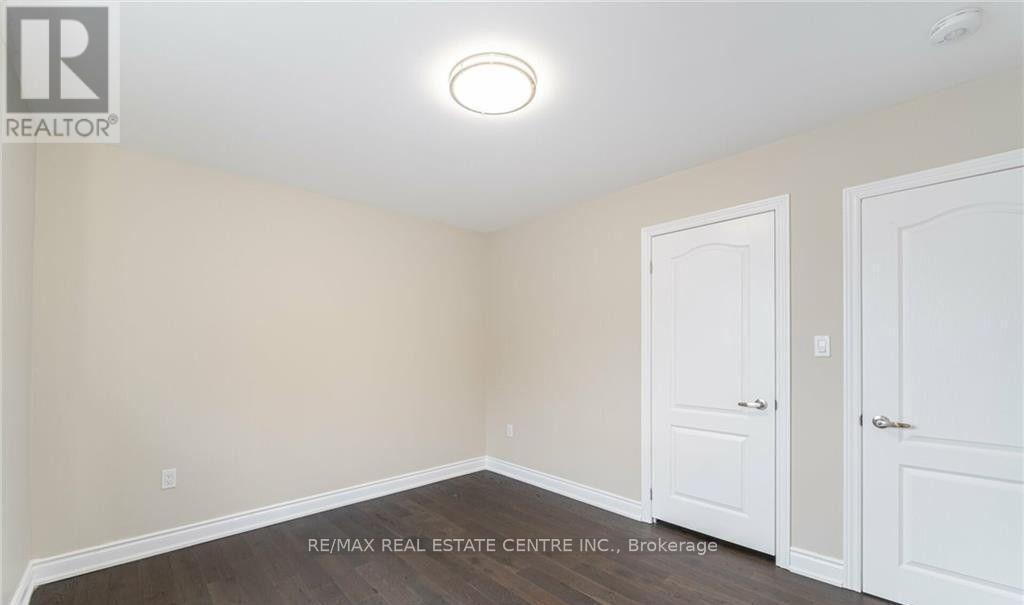 Upper Floor Only - 364 East 14th Street, Hamilton, Ontario  L9A 4C4 - Photo 18 - X13624416