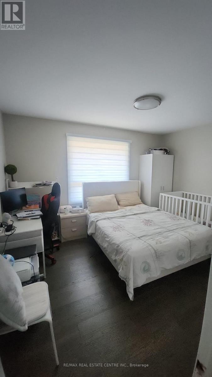 Upper Floor Only - 364 East 14th Street, Hamilton, Ontario  L9A 4C4 - Photo 20 - X13624416