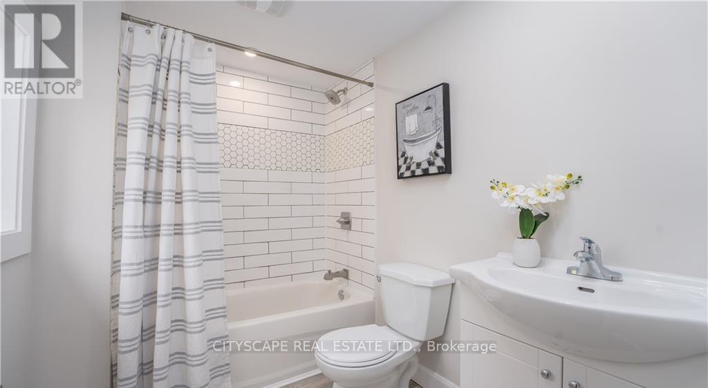 14 Mount Elgin Street, Brant, Ontario  N3L 1G3 - Photo 10 - X13624450