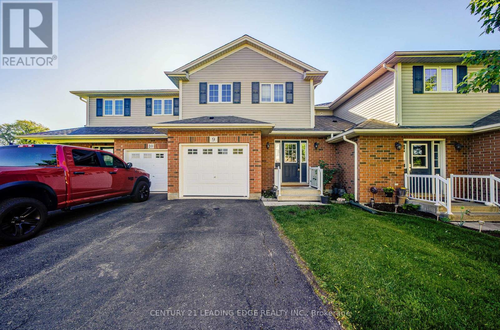 9 - 124 COLLEGE STREET, West Lincoln, Ontario