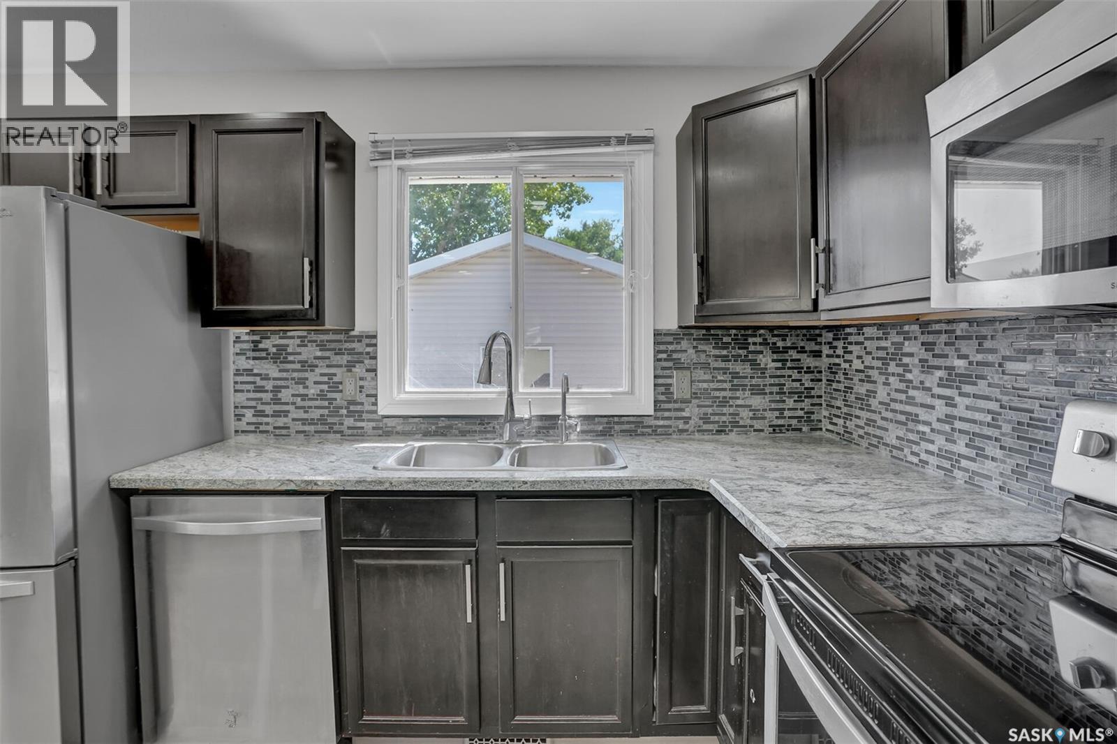 87 Hastings Crescent, Regina, Saskatchewan  S4T 7N6 - Photo 18 - SK044148