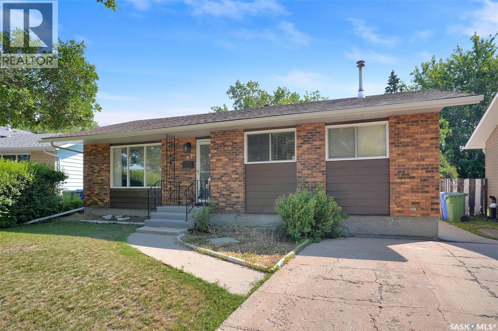 87 Hastings Crescent, Regina, Saskatchewan  S4T 7N6 - Photo 5 - SK044148