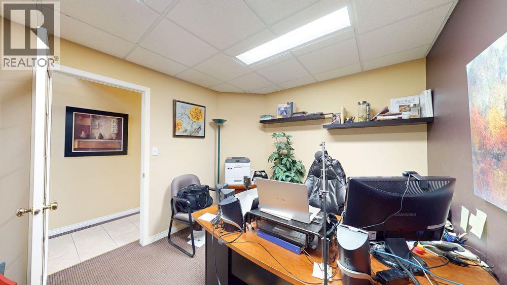 3, 1335 Trans Canada Way SE, Medicine Hat, Alberta T1B 1J1 - Photo 25 - A2299983