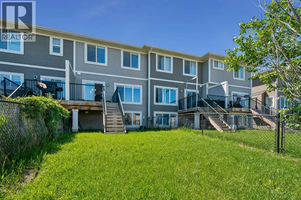 549 Hillcrest Road SW, Airdrie, Alberta  T4B 4H6 - Photo 30 - A2323641