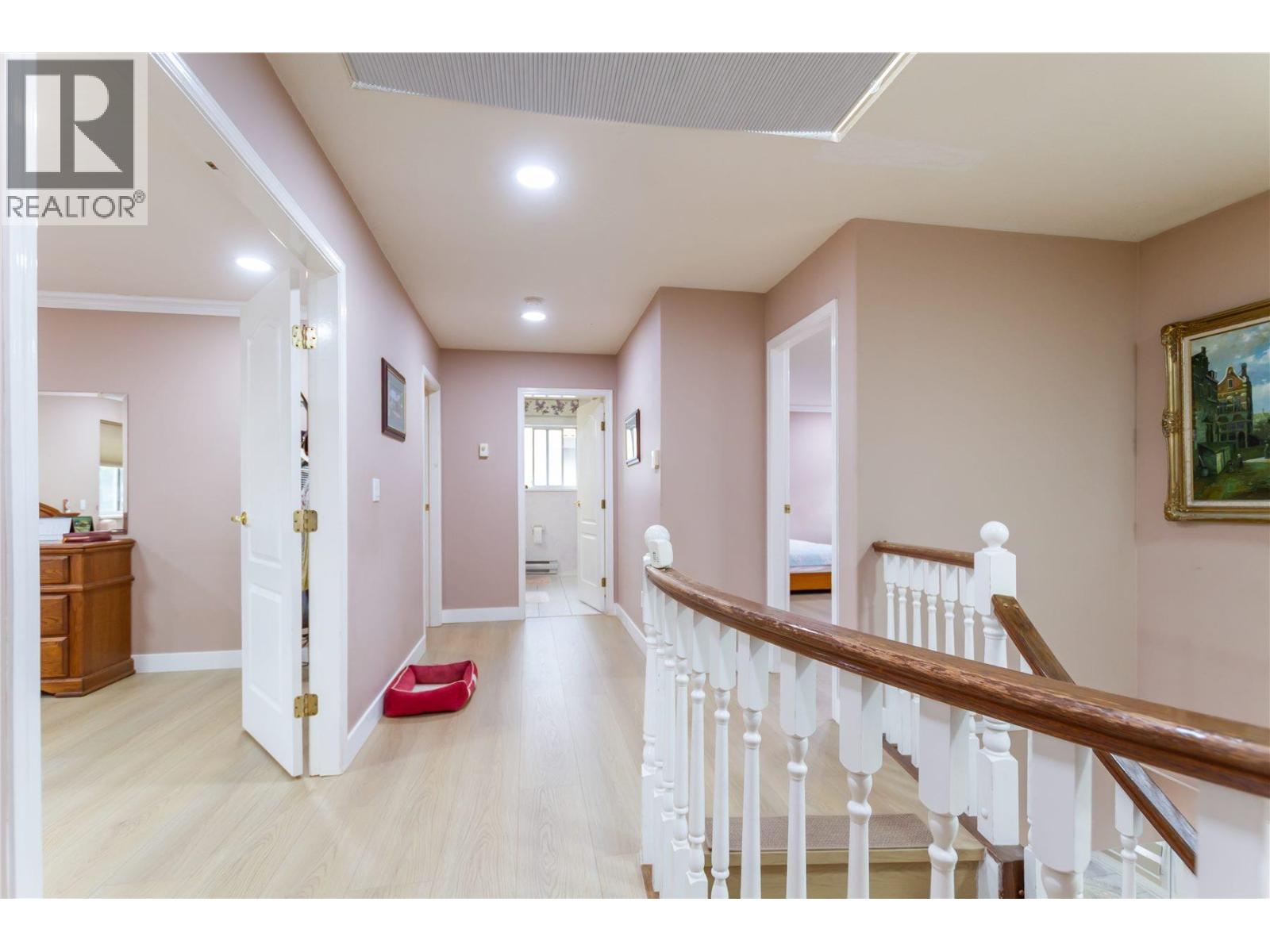 9149 Briar Road, Burnaby, British Columbia  V3N 4X1 - Photo 11 - R3116335