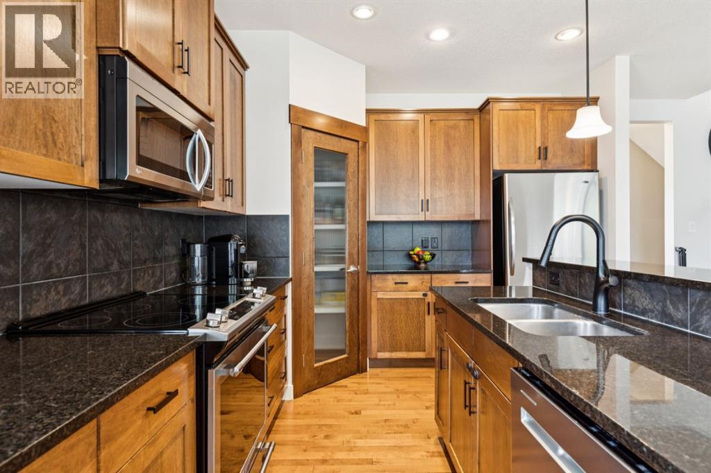 70 Cortina Way SW, Calgary, Alberta  T3H 0L7 - Photo 9 - A2331692