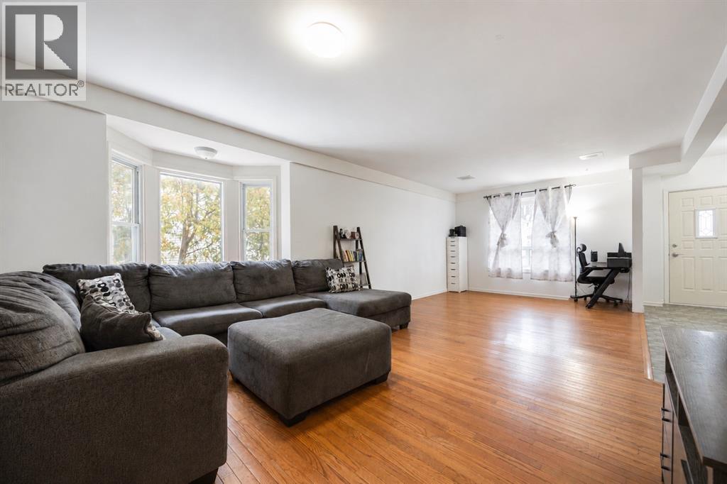 260 Mitton Street South, Sarnia, Ontario  N7T 3E1 - Photo 3 - 26018242