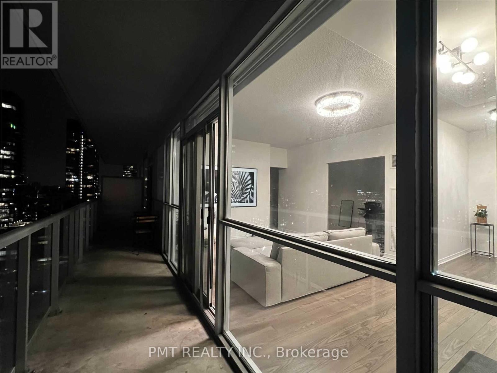 2014 - 352 Front Street W, Toronto, Ontario  M5V 0K3 - Photo 25 - C13594202