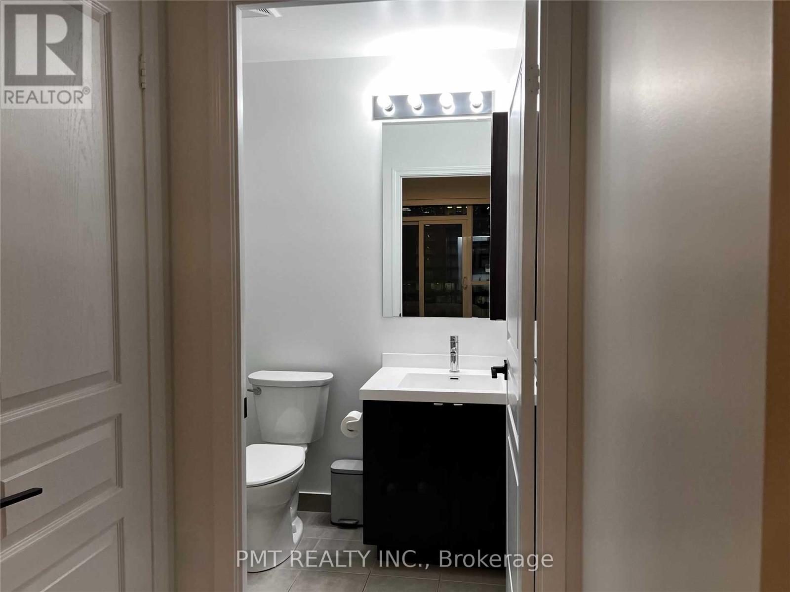 2014 - 352 Front Street W, Toronto, Ontario  M5V 0K3 - Photo 15 - C13594202