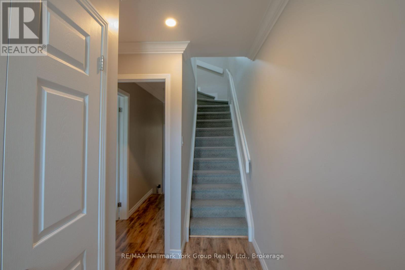 10 - 104 Kellies Way, Blue Mountains, Ontario  L9Y 0L6 - Photo 8 - X13621670