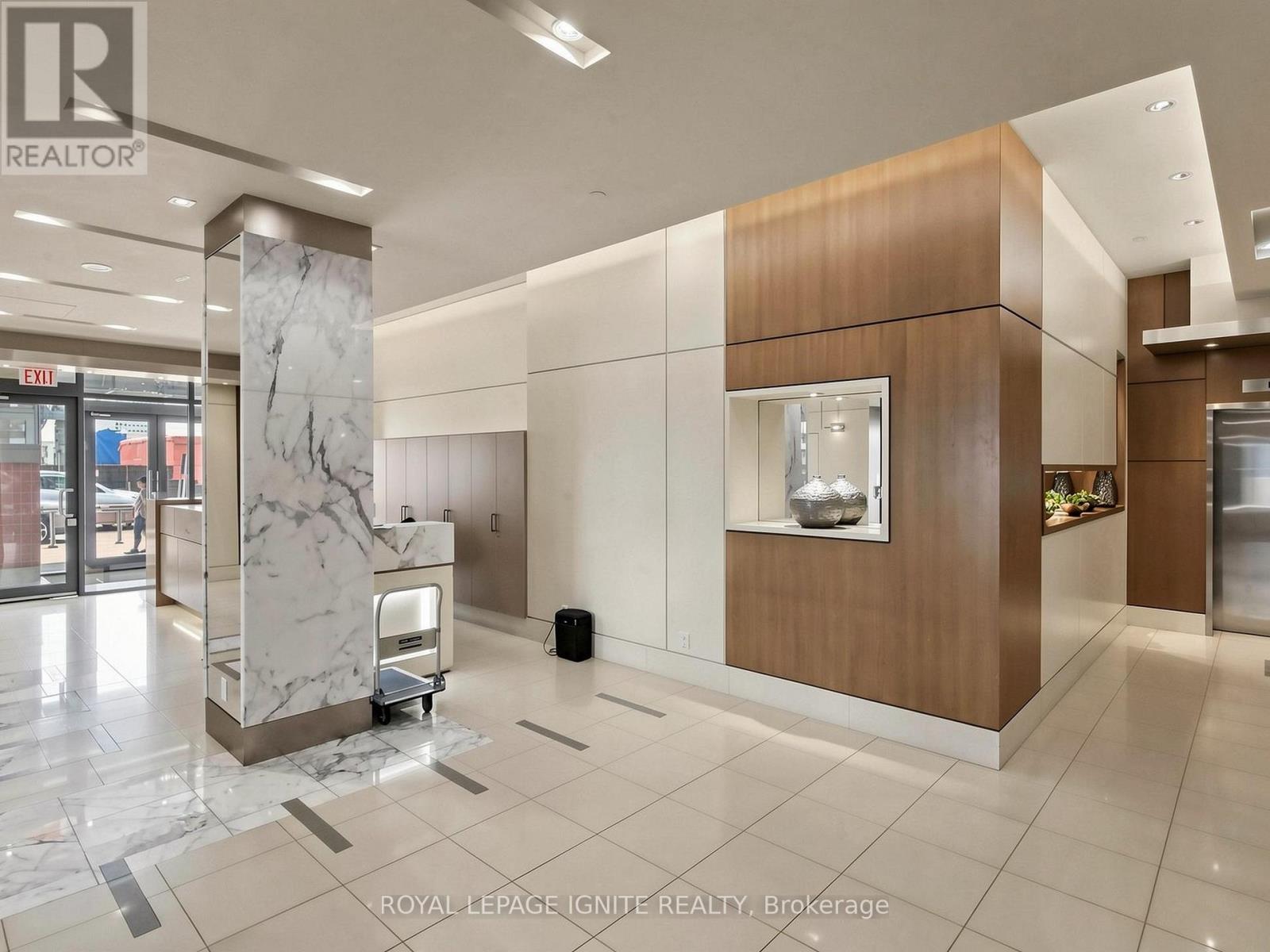 204 - 500 St.clair Avenue W, Toronto, Ontario  M6C 1A8 - Photo 4 - C13493704