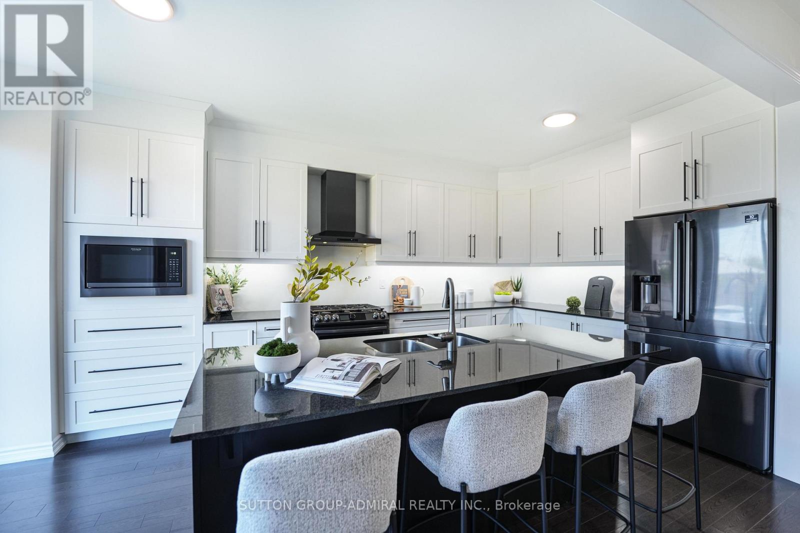 18 Morning Sparrow Drive, Vaughan, Ontario L4H 5A6 - Photo 3 - N13571112
