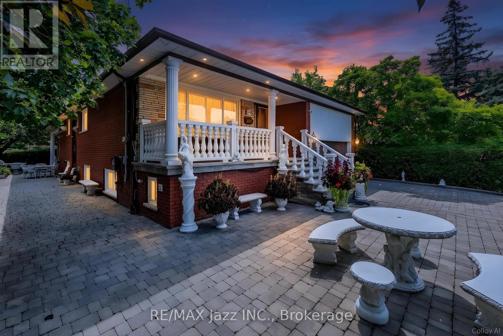 89 CRESTWOOD ROAD, Vaughan, Ontario