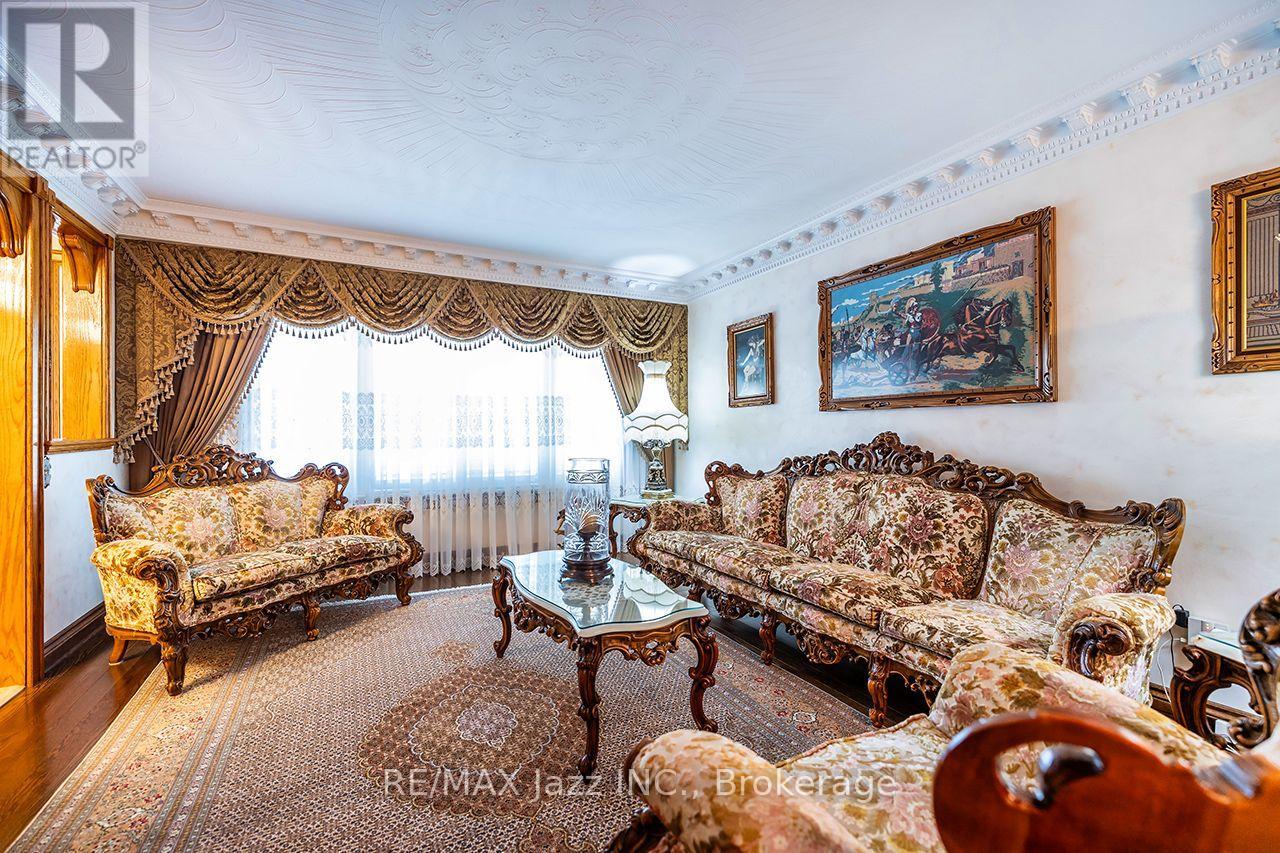 89 Crestwood Road, Vaughan, Ontario  L4J 1A7 - Photo 13 - N13624594