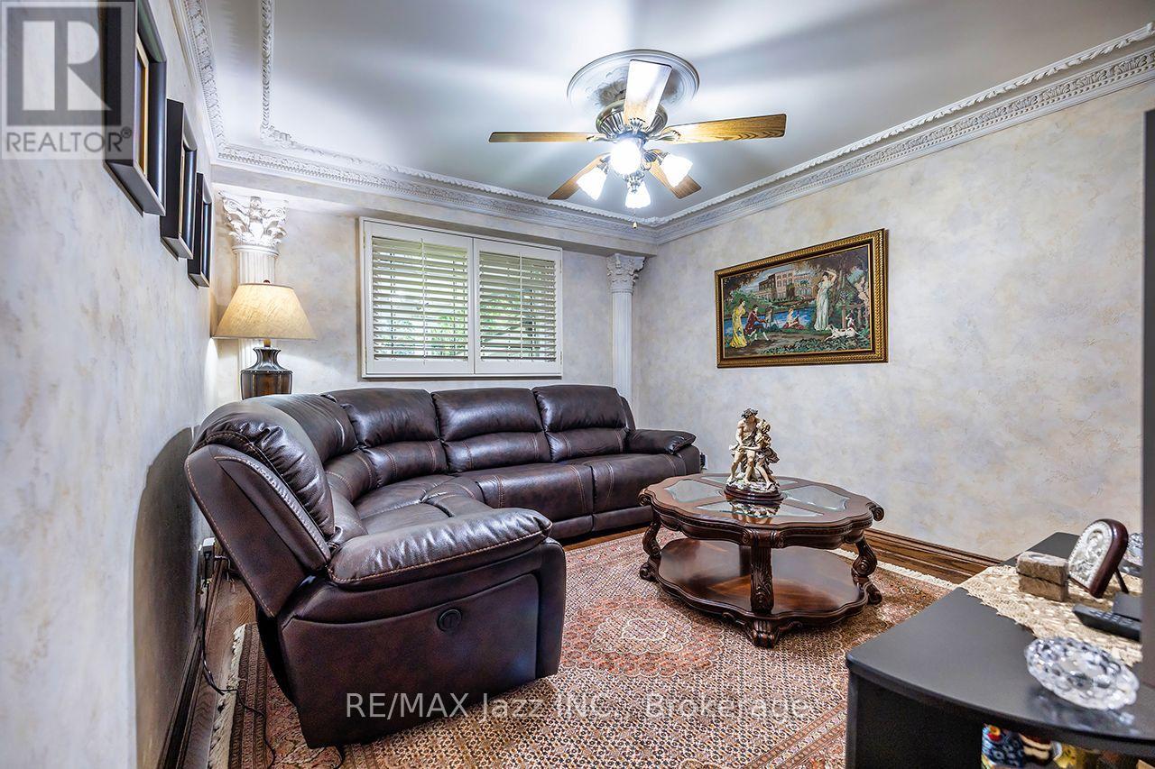 89 Crestwood Road, Vaughan, Ontario  L4J 1A7 - Photo 26 - N13624594