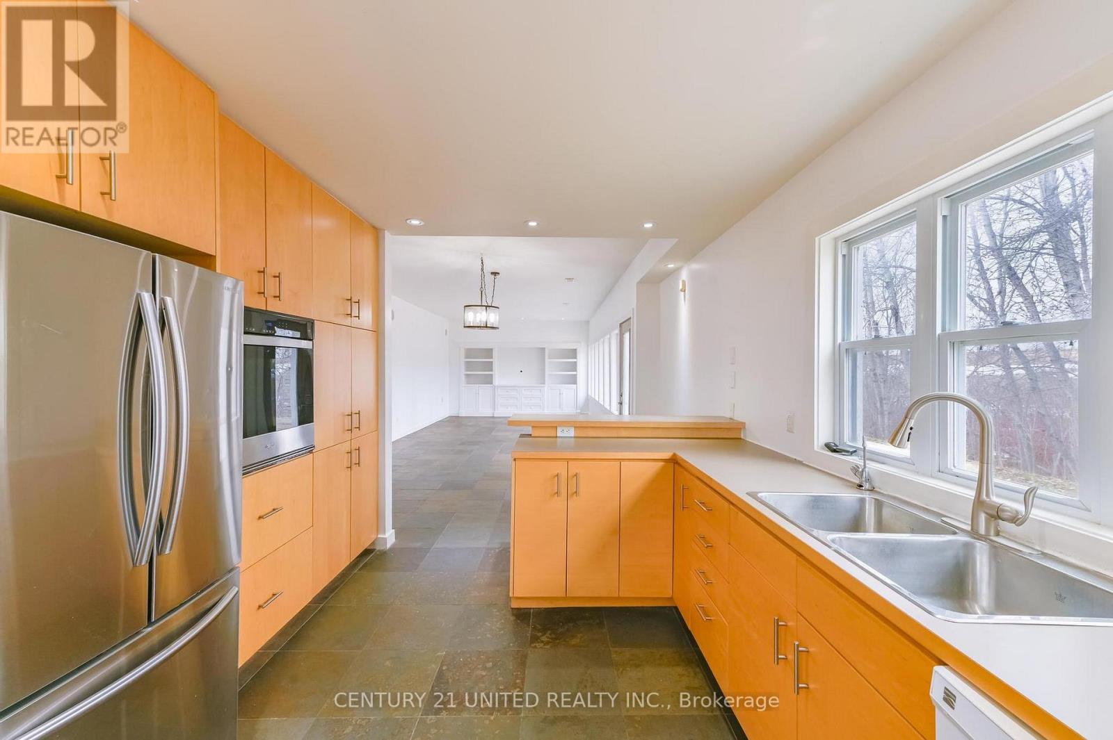 590 Maniece Avenue, Peterborough (Ashburnham Ward 4), Ontario  K9J 6X9 - Photo 11 - X13624550