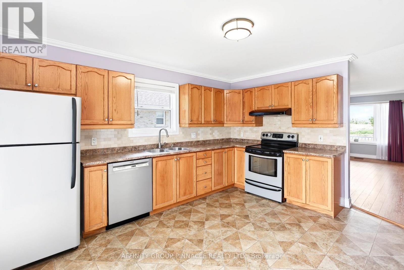 186 Mclaughlin Road, Kawartha Lakes (Lindsay), Ontario  K9V 6L8 - Photo 14 - X13624606