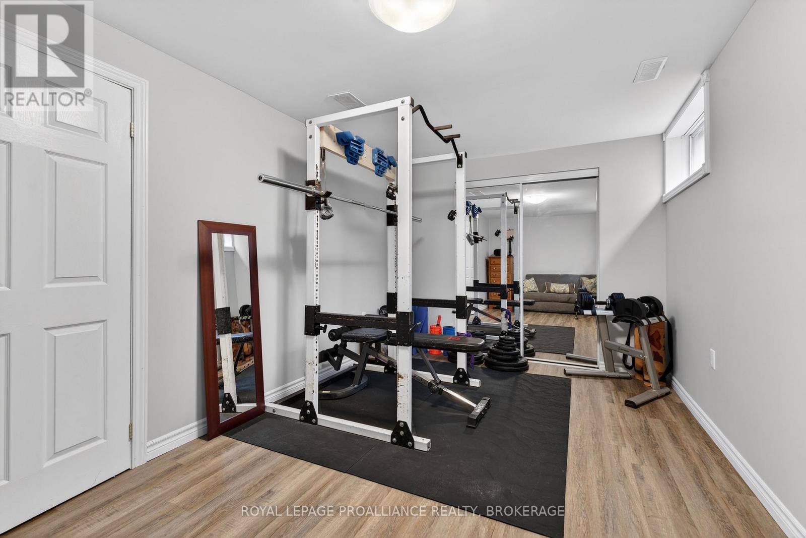 964 Rainbow Crescent, Kingston (Kingston East (Incl Barret Crt)), Ontario  K7K 7J2 - Photo 24 - X13624544