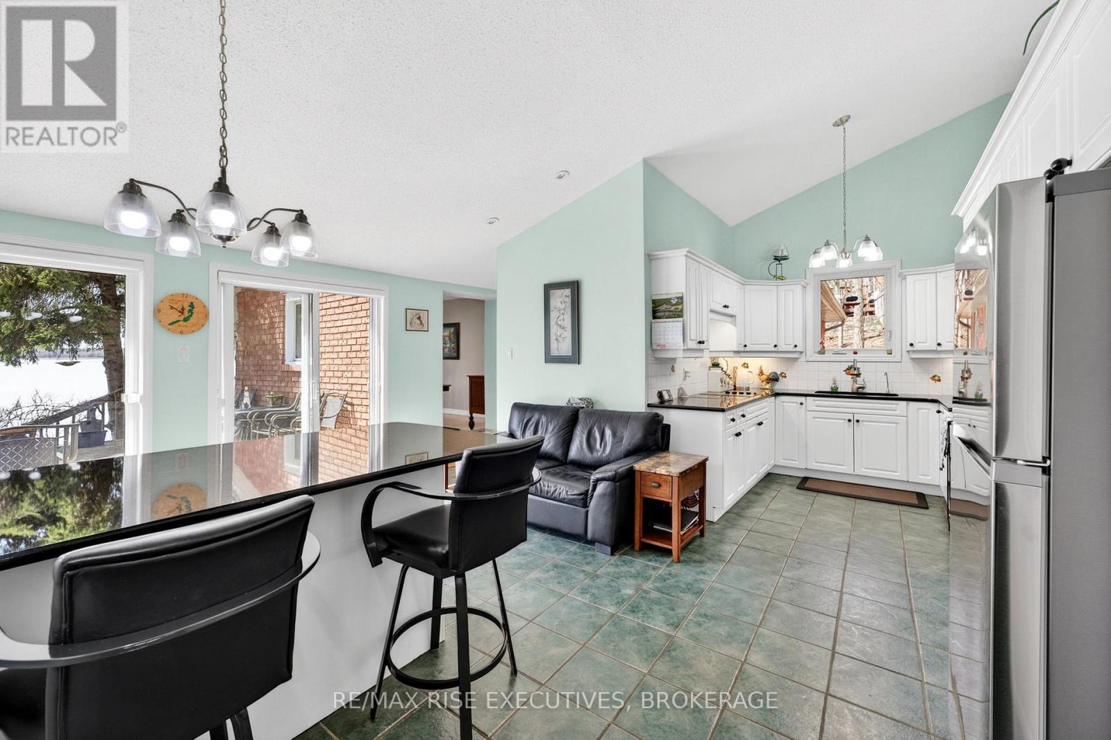 3481 Buck Point Lane, Frontenac, Ontario K0H 1X0 - Photo 4 - X13624636
