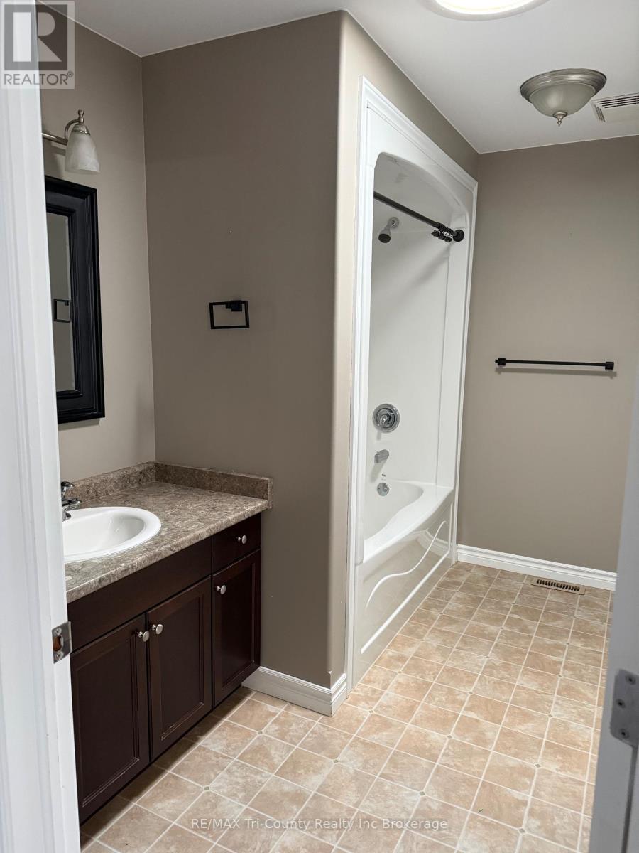 56246 Donnelly Drive, Bayham (Straffordville), Ontario  N0J 1Y0 - Photo 7 - X13624596