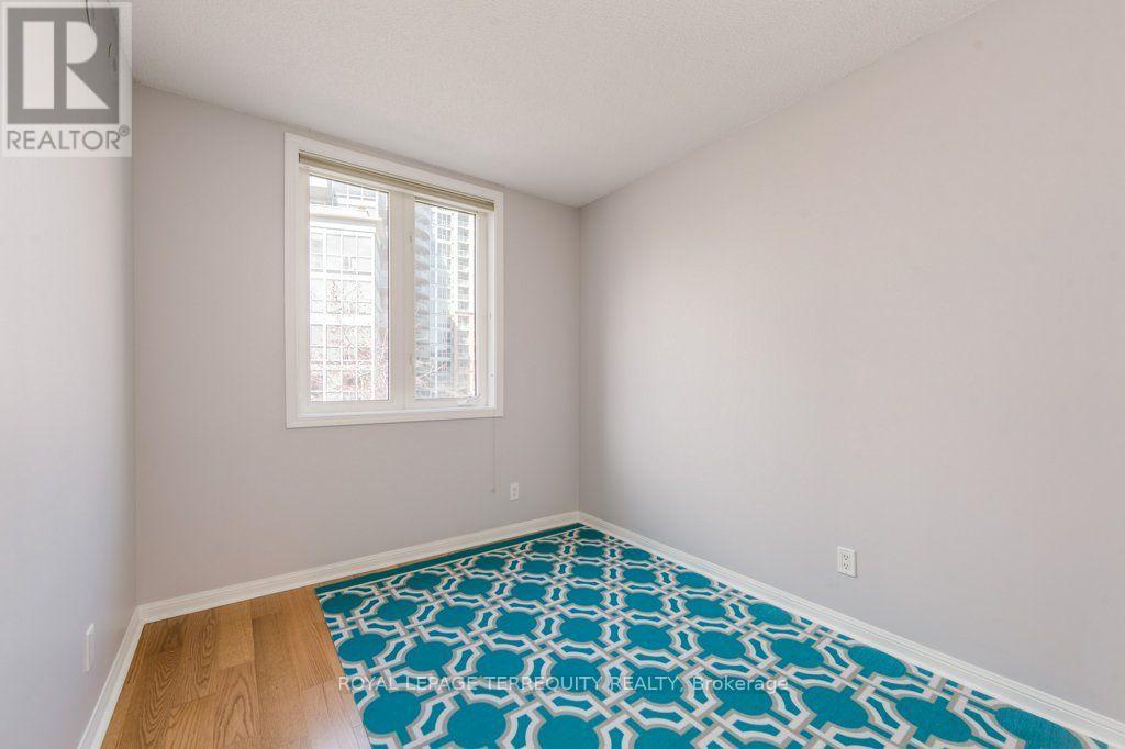 A - 11 Crawford Street, Toronto, Ontario  M6K 3M3 - Photo 13 - C13624620