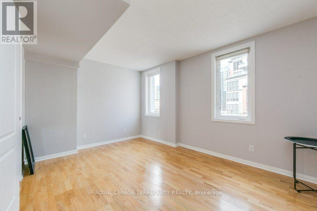 A - 11 Crawford Street, Toronto, Ontario  M6K 3M3 - Photo 18 - C13624620
