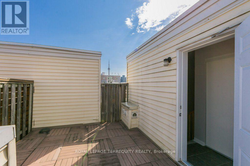 A - 11 Crawford Street, Toronto, Ontario  M6K 3M3 - Photo 22 - C13624620