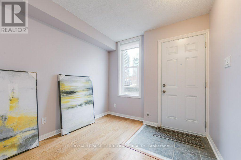 A - 11 Crawford Street, Toronto, Ontario  M6K 3M3 - Photo 3 - C13624620