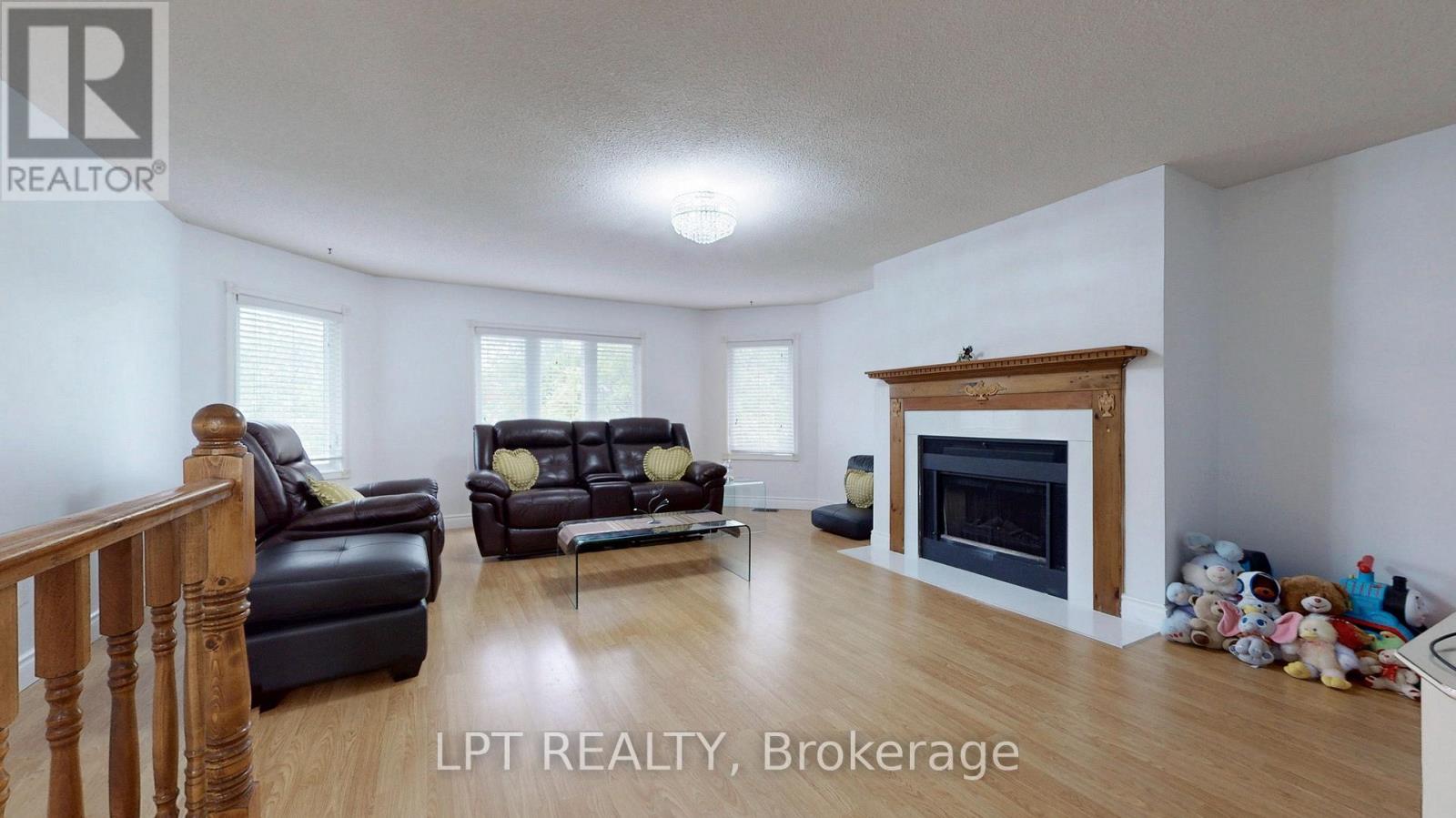 Main - 17 Glenheather Terrace, Toronto, Ontario  M1B 5H3 - Photo 25 - E13624538